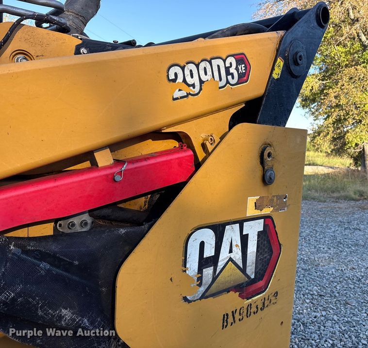 image for item ET7136 2021 Caterpillar 299D3 XE tracked skid steer loader