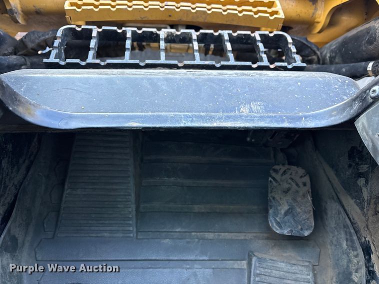 image for item ET7136 2021 Caterpillar 299D3 XE tracked skid steer loader