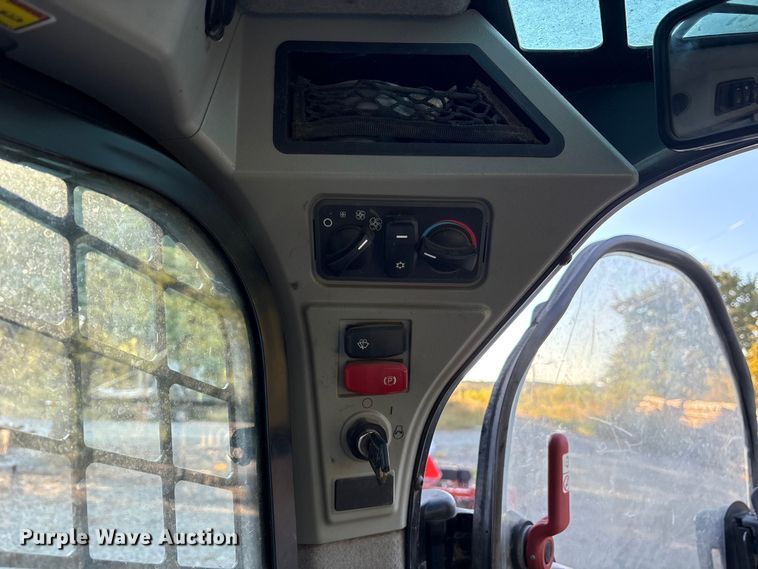 image for item ET7136 2021 Caterpillar 299D3 XE tracked skid steer loader