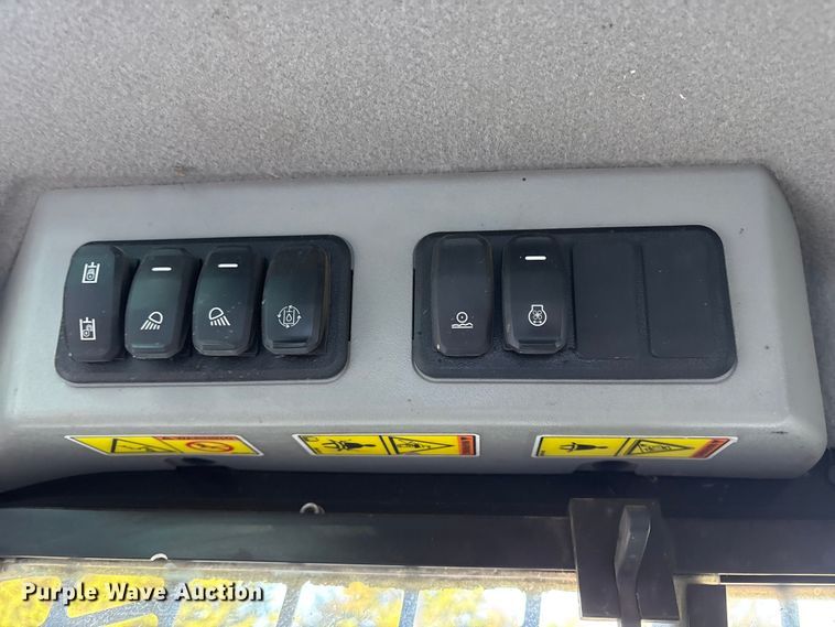 image for item ET7136 2021 Caterpillar 299D3 XE tracked skid steer loader