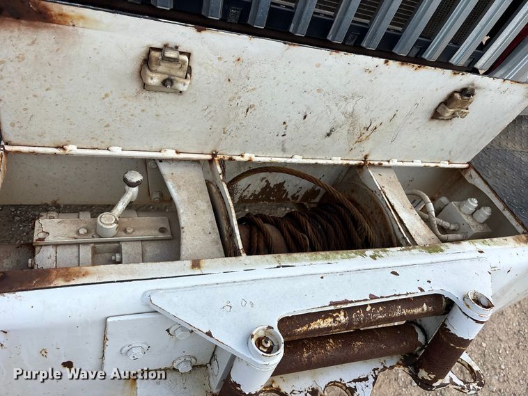 image for item ET7167 2015 International 7300 digger derrick truck