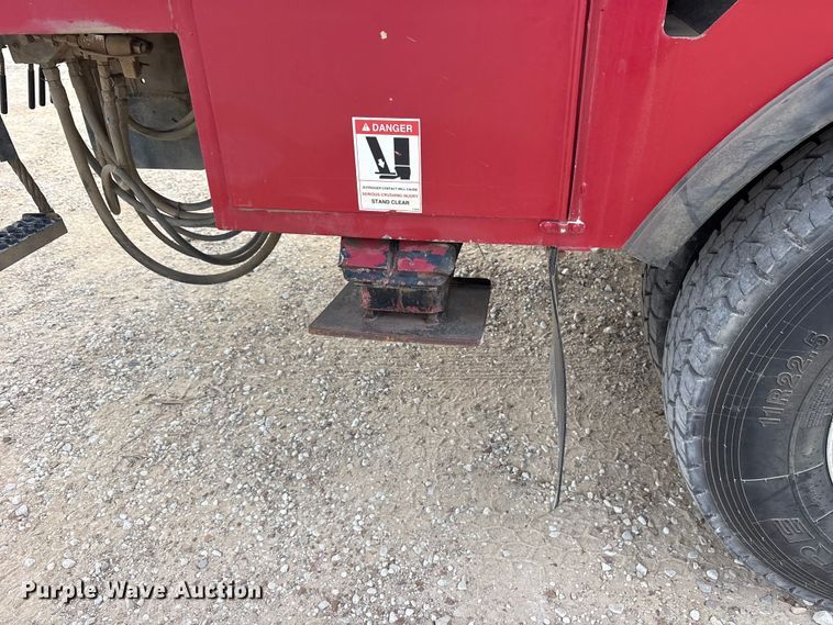 image for item ET7167 2015 International 7300 digger derrick truck