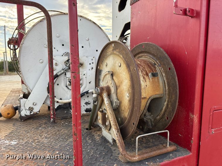 image for item ET7167 2015 International 7300 digger derrick truck