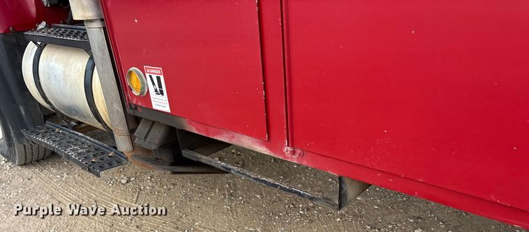 image for item ET7167 2015 International 7300 digger derrick truck