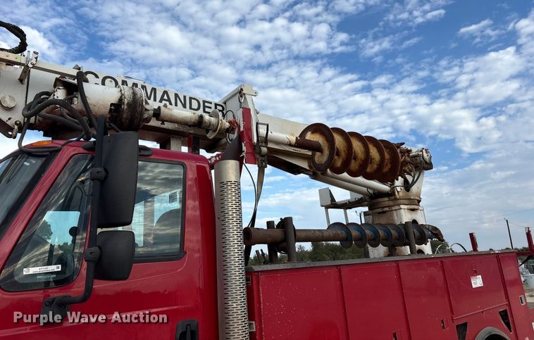 image for item ET7167 2015 International 7300 digger derrick truck