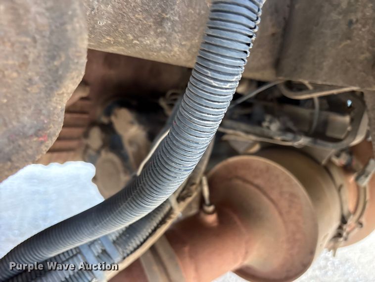 image for item ET7167 2015 International 7300 digger derrick truck