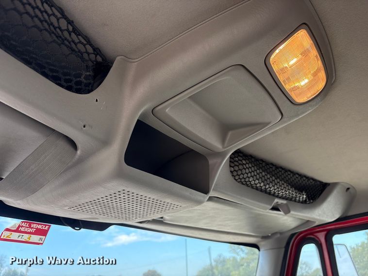 image for item ET7167 2015 International 7300 digger derrick truck