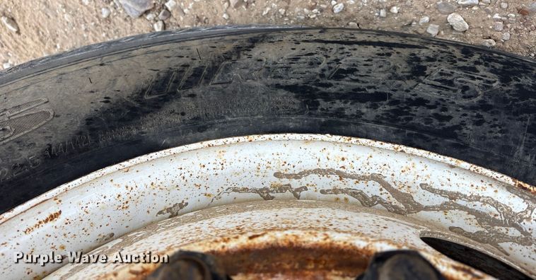 image for item ET7167 2015 International 7300 digger derrick truck