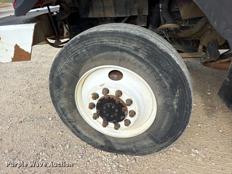 image for item ET7167 2015 International 7300 digger derrick truck