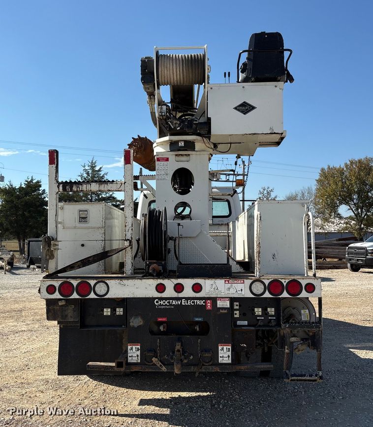 image for item ET7169 2018 Freightliner Business Class M2 digger derrick truck