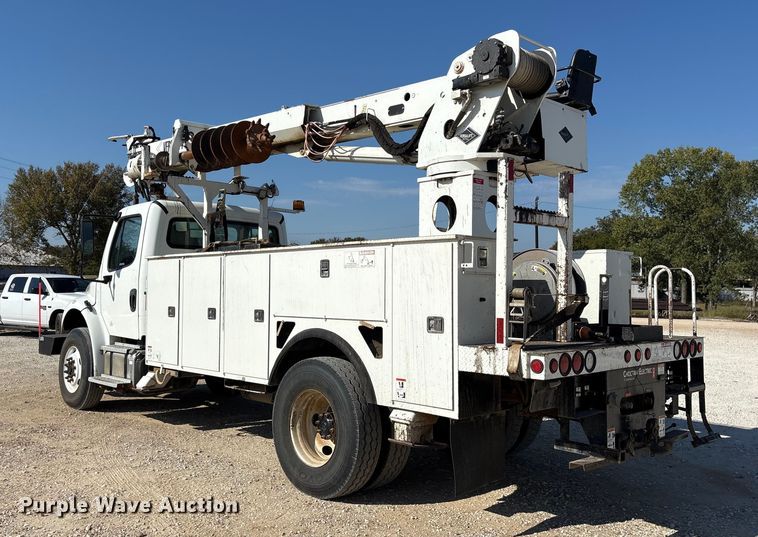 image for item ET7169 2018 Freightliner Business Class M2 digger derrick truck