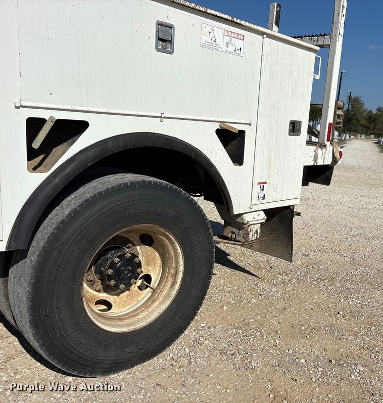 image for item ET7169 2018 Freightliner Business Class M2 digger derrick truck