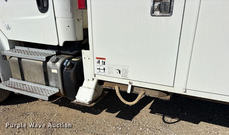 image for item ET7169 2018 Freightliner Business Class M2 digger derrick truck