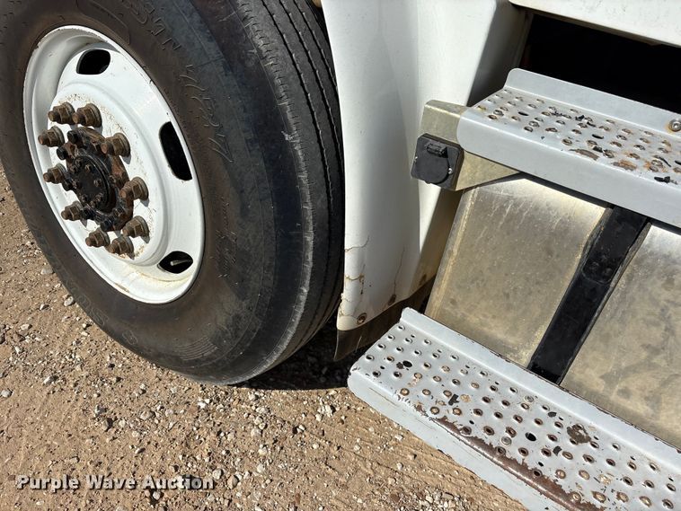 image for item ET7169 2018 Freightliner Business Class M2 digger derrick truck