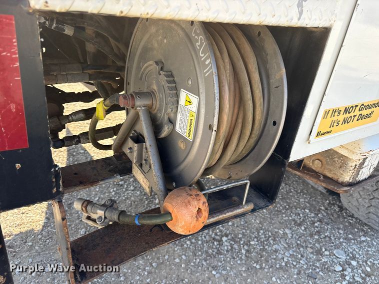 image for item ET7169 2018 Freightliner Business Class M2 digger derrick truck