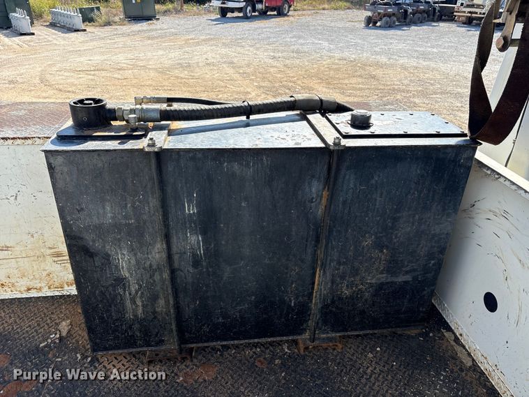 image for item ET7169 2018 Freightliner Business Class M2 digger derrick truck