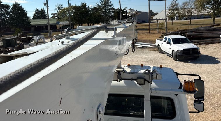 image for item ET7169 2018 Freightliner Business Class M2 digger derrick truck