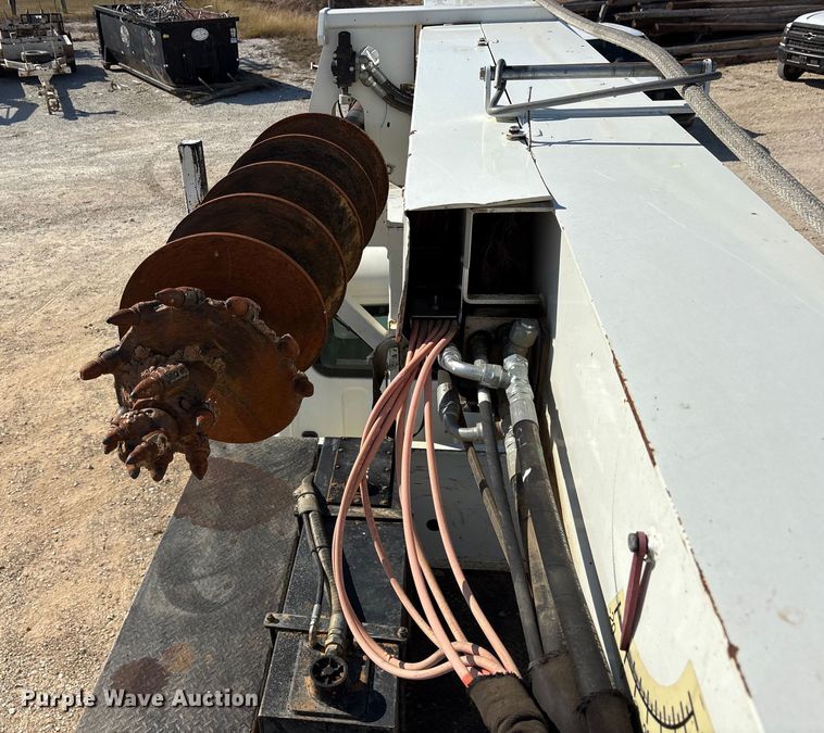 image for item ET7169 2018 Freightliner Business Class M2 digger derrick truck