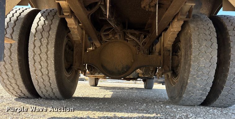 image for item ET7169 2018 Freightliner Business Class M2 digger derrick truck