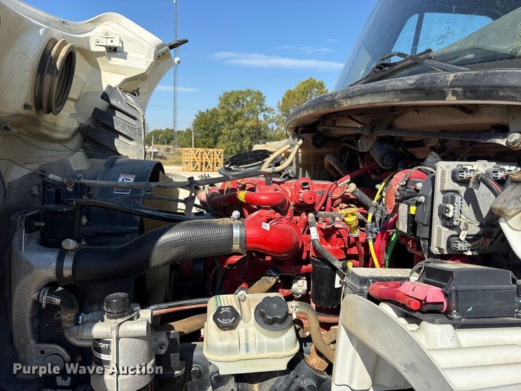 image for item ET7169 2018 Freightliner Business Class M2 digger derrick truck