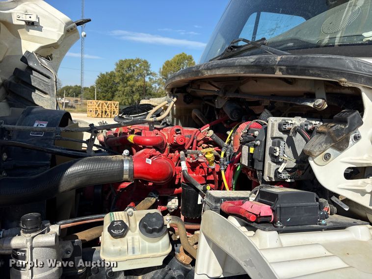 image for item ET7169 2018 Freightliner Business Class M2 digger derrick truck