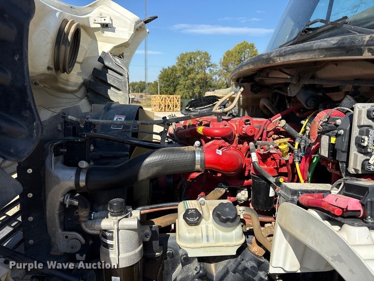 image for item ET7169 2018 Freightliner Business Class M2 digger derrick truck