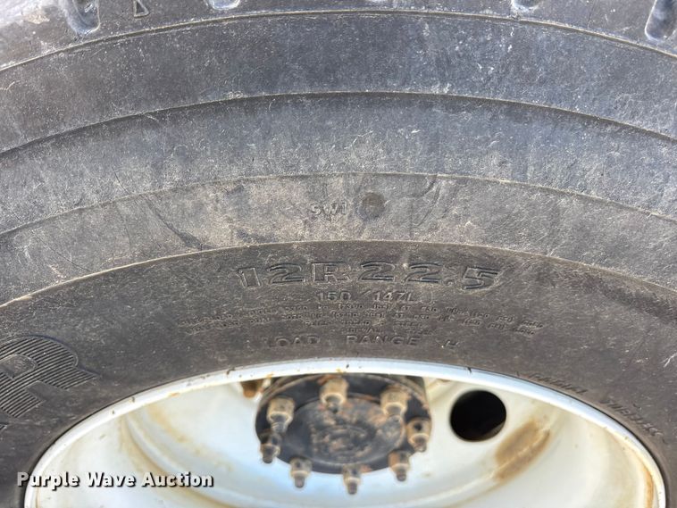 image for item ET7169 2018 Freightliner Business Class M2 digger derrick truck