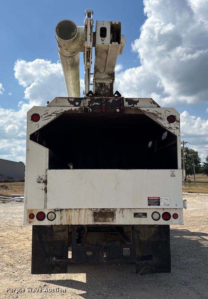 image for item ET7173 2007 International 4300 forestry bucket truck