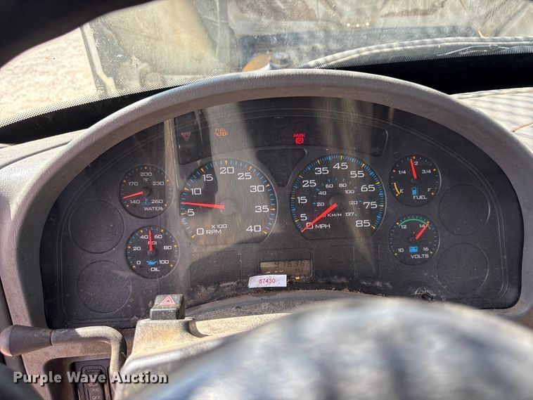 image for item ET7173 2007 International 4300 forestry bucket truck