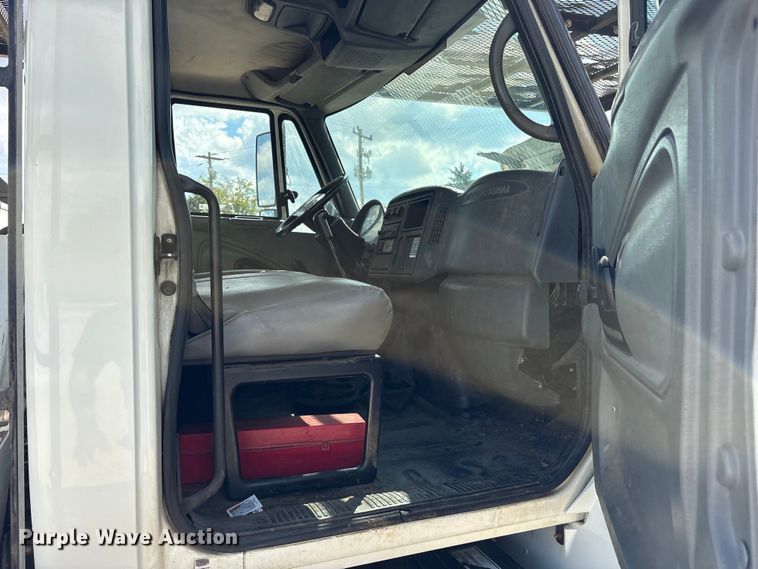 image for item ET7173 2007 International 4300 forestry bucket truck