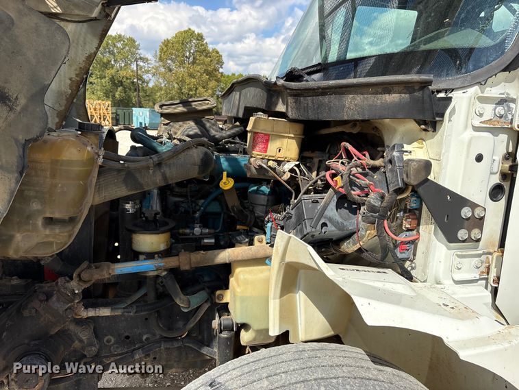 image for item ET7173 2007 International 4300 forestry bucket truck