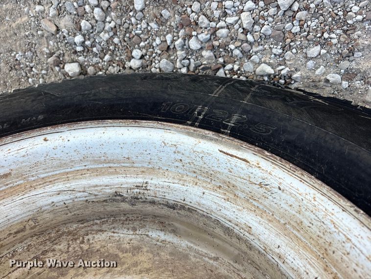 image for item ET7173 2007 International 4300 forestry bucket truck