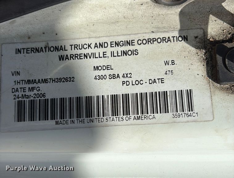 image for item ET7173 2007 International 4300 forestry bucket truck