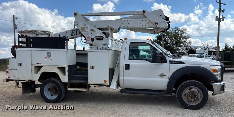 CAMIóN CON CANASTILLA 2016 FORD ETI