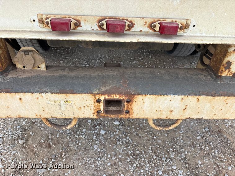 image for item ET7174 2016 Ford F550 Super Duty bucket truck