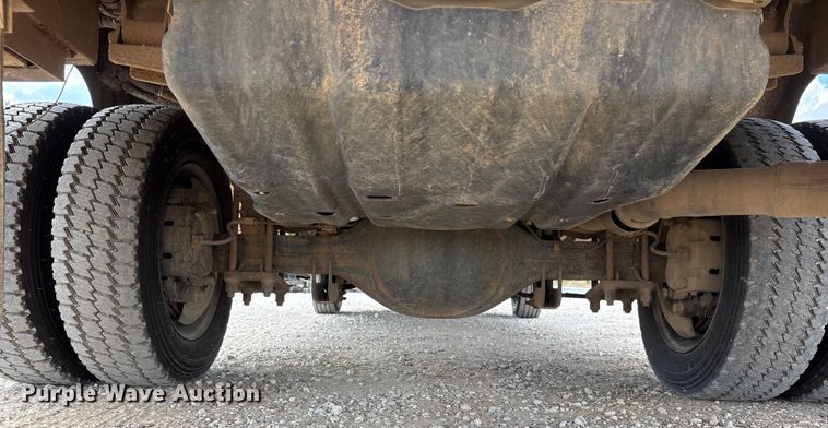 image for item ET7174 2016 Ford F550 Super Duty bucket truck