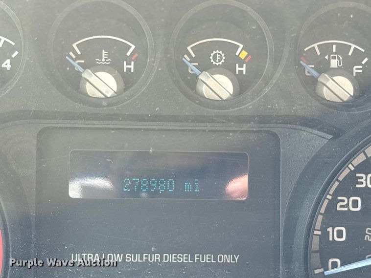 image for item ET7174 2016 Ford F550 Super Duty bucket truck