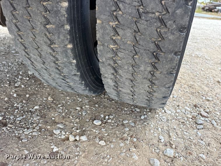 image for item ET7174 2016 Ford F550 Super Duty bucket truck