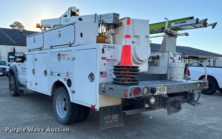 image for item ET7175 2012 Ford F450 bucket truck
