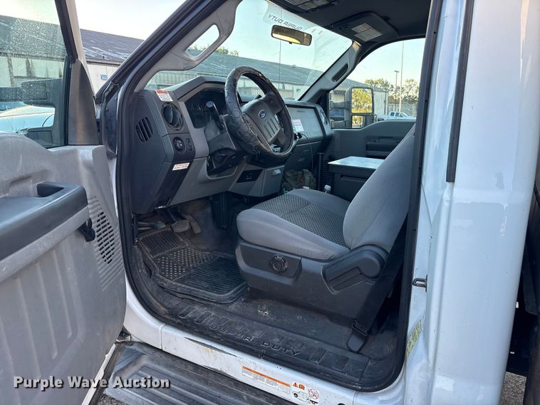 image for item ET7175 2012 Ford F450 bucket truck