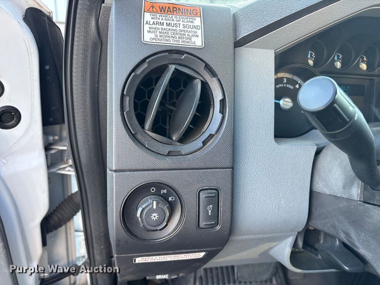 image for item ET7175 2012 Ford F450 bucket truck