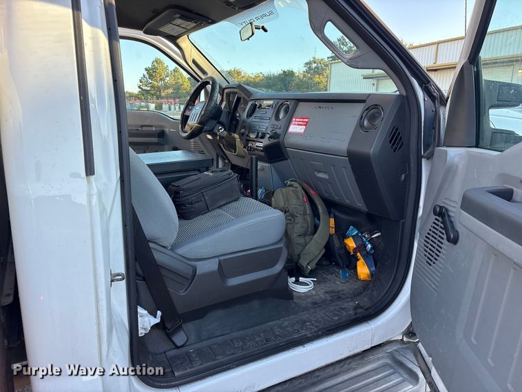 image for item ET7175 2012 Ford F450 bucket truck