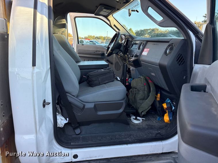 image for item ET7175 2012 Ford F450 bucket truck