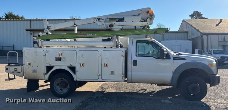 image for item ET7176 2011 Ford F450 Super Duty bucket truck