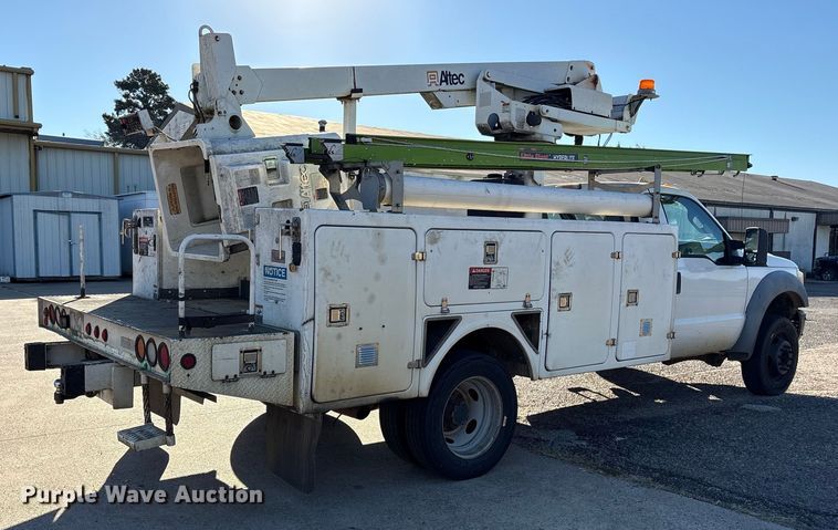 image for item ET7176 2011 Ford F450 Super Duty bucket truck