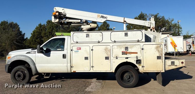 image for item ET7176 2011 Ford F450 Super Duty bucket truck