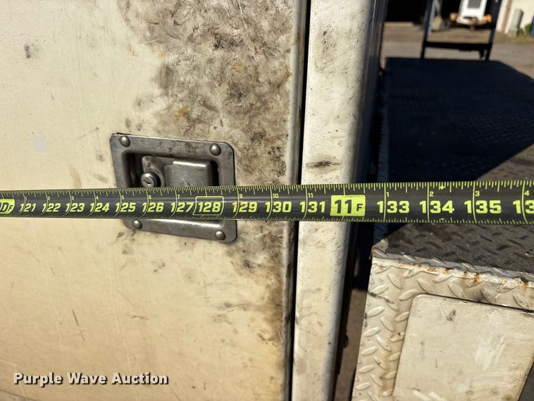 image for item ET7176 2011 Ford F450 Super Duty bucket truck