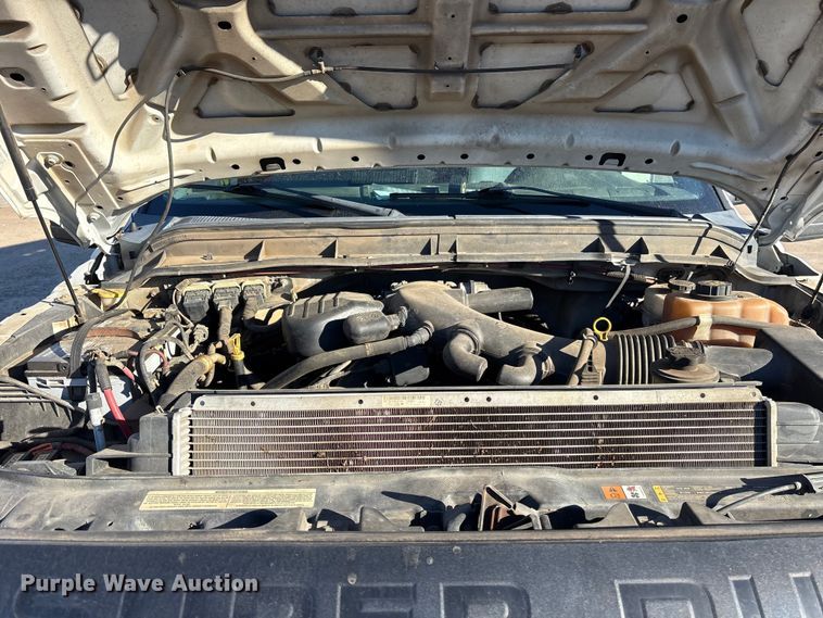 image for item ET7176 2011 Ford F450 Super Duty bucket truck