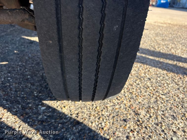 image for item ET7176 2011 Ford F450 Super Duty bucket truck