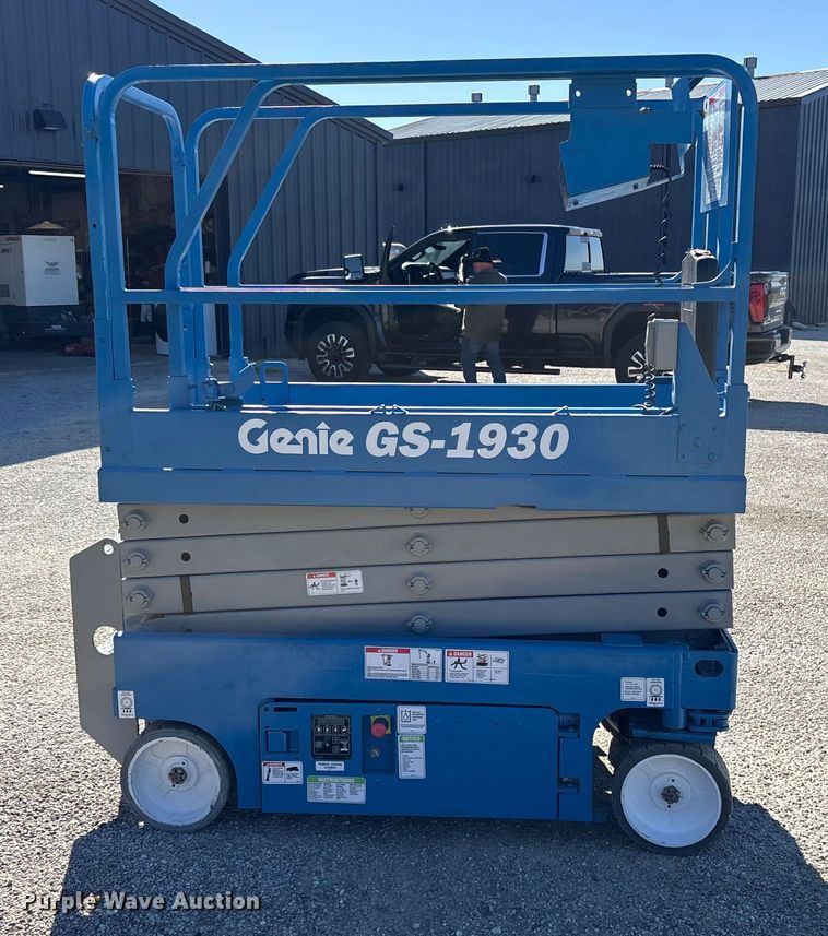 image for item ET7221 2015 Genie GS-1930 scissor lift